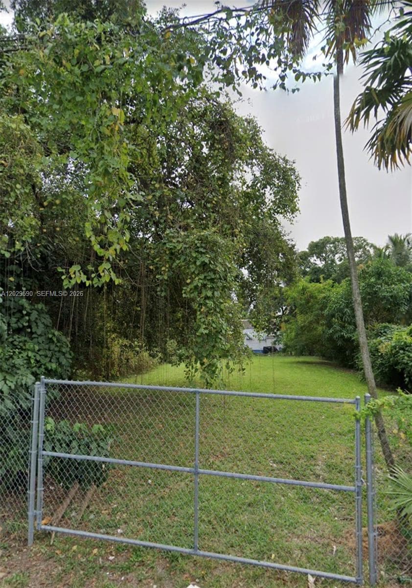276 NE 58th St, Miami FL 33137 photo 2