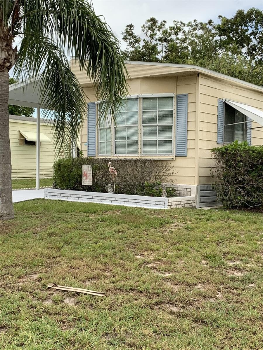 125 E Caribbean, Port St. Lucie FL 34952 photo 2