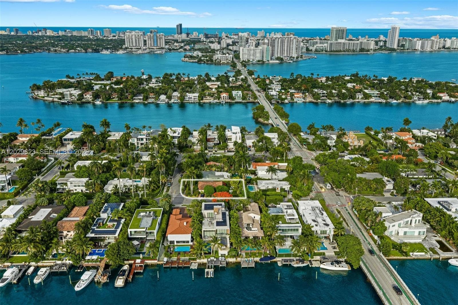 455 W Dilido Dr, Miami Beach FL 33139 photo 2