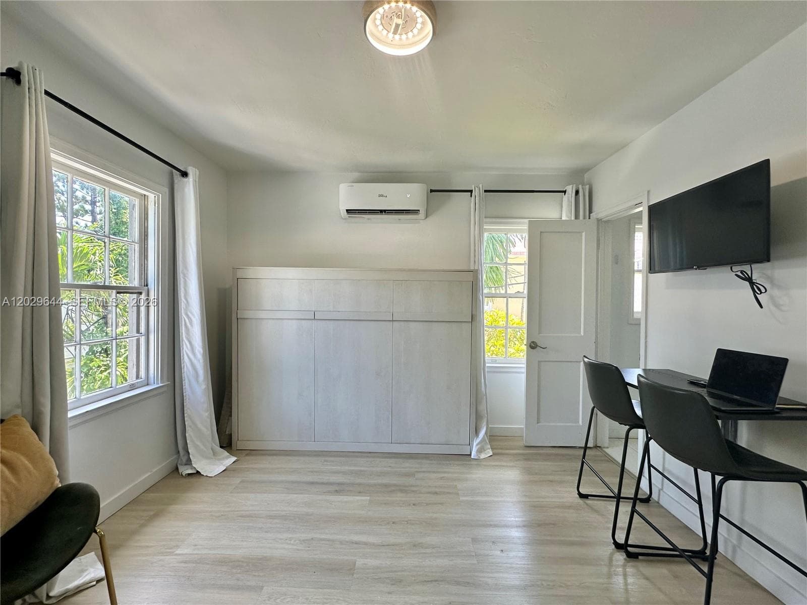 415 75th St # 4A, Miami Beach, FL 33141 photo 2