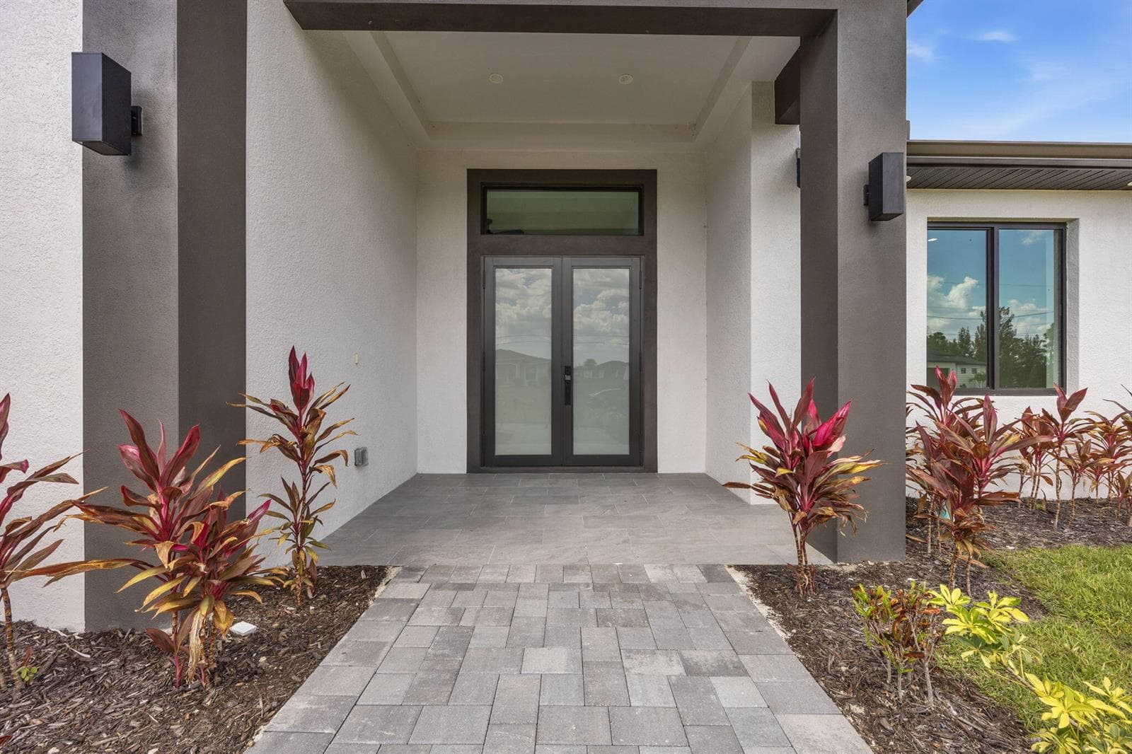 2015 NW 21st Street, Cape Coral FL 33993 photo 4