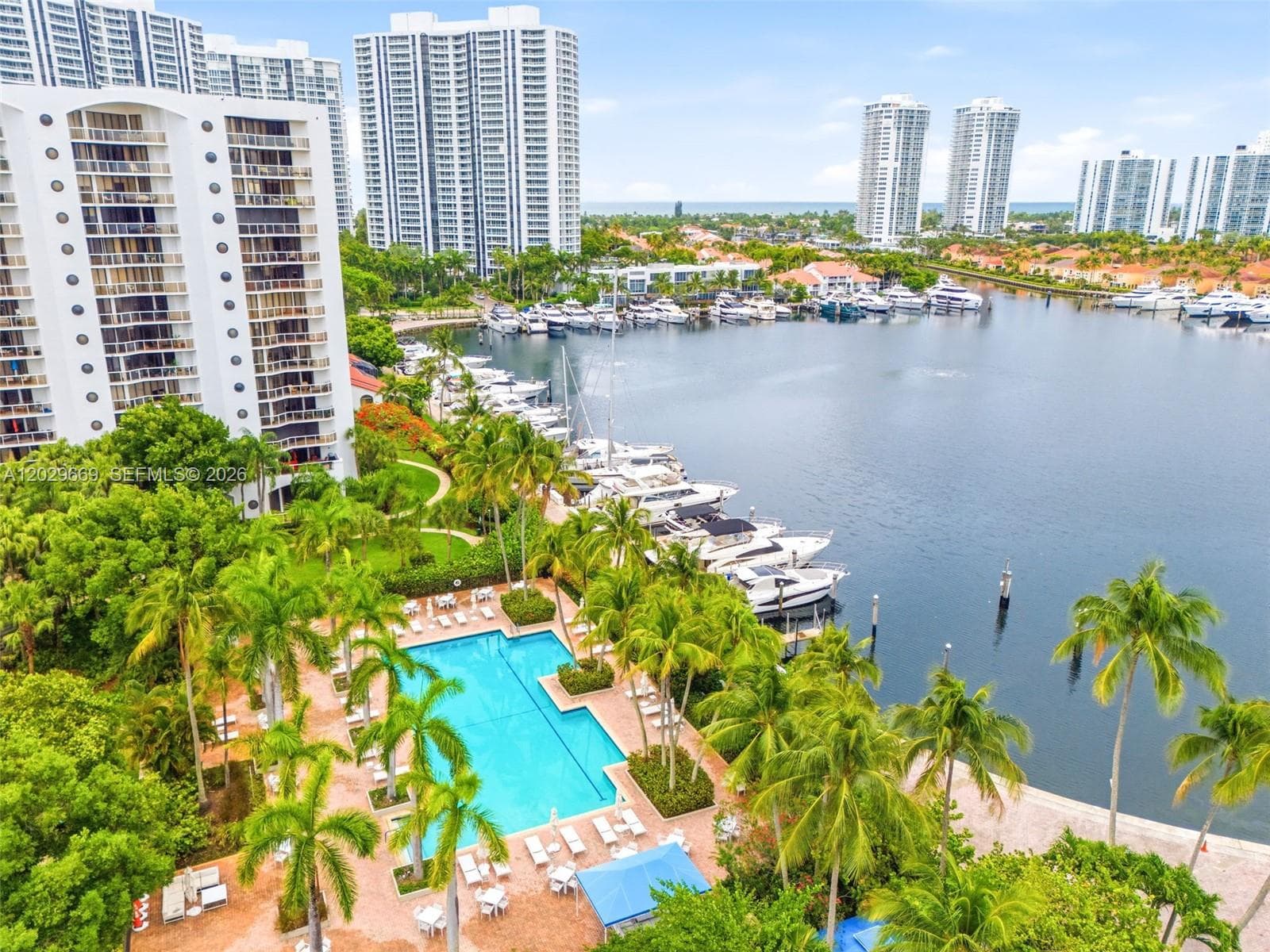 3610 Yacht Club Dr # 1115, Aventura FL 33180 photo 3