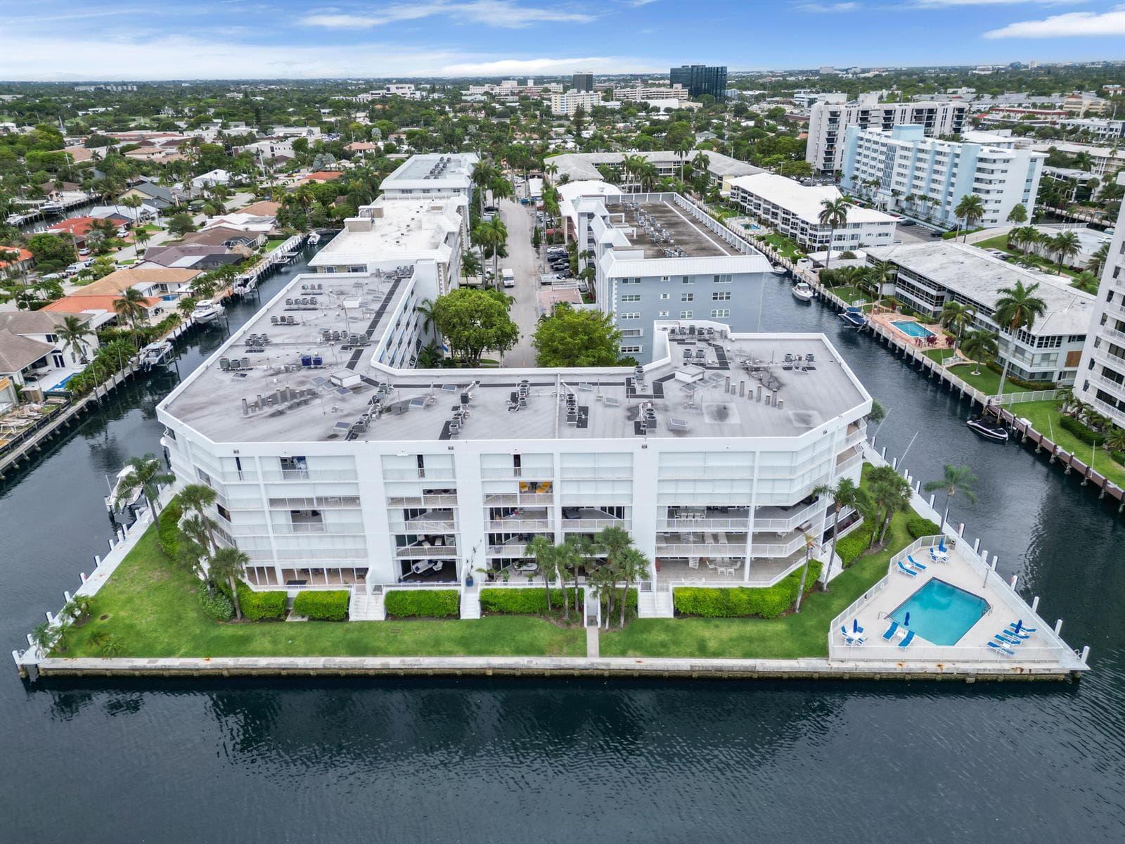 3100 NE 47th Court # 305, Fort Lauderdale FL 33308 photo 2