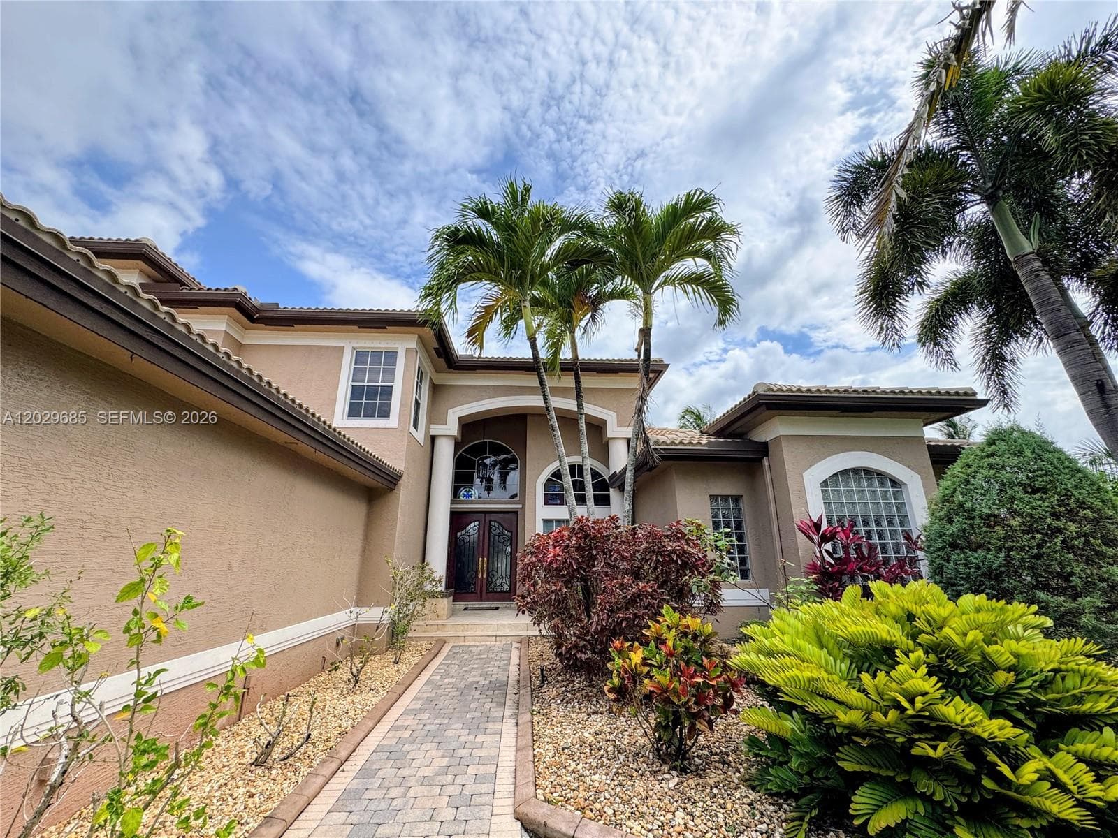 10445 Canterbury Ct, Davie FL 33328 photo 5