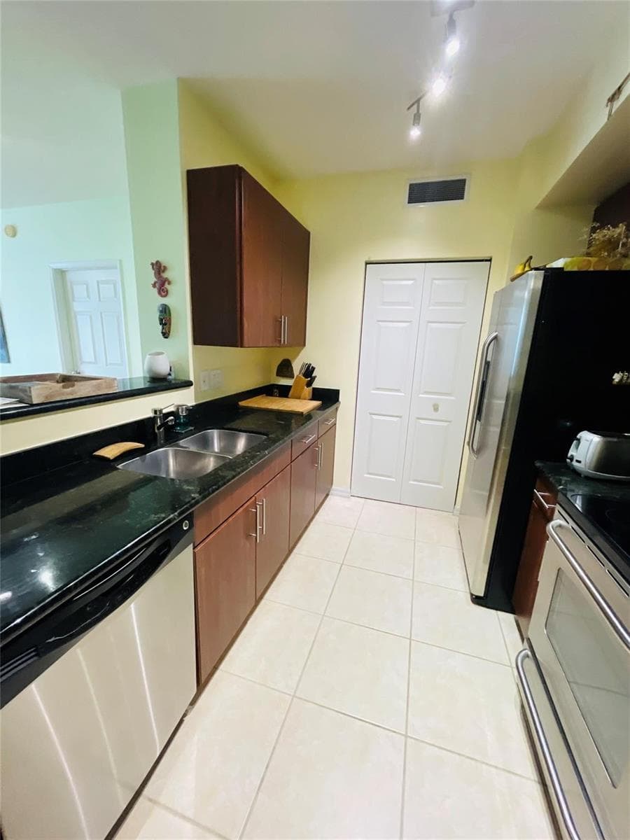 2401 NE 65th Street # 408, Fort Lauderdale FL 33308 photo 2