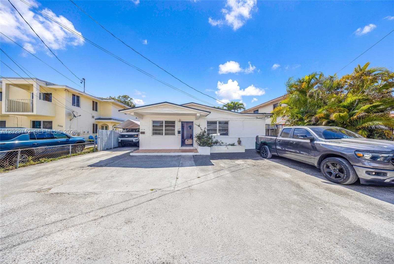3532 NW 4th Ter, Miami FL 33125 photo 2