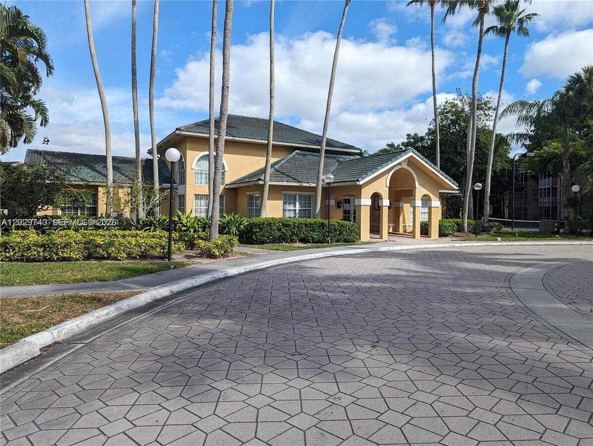 4055 W Mcnab Rd # H112, Pompano Beach FL 33069 photo 3
