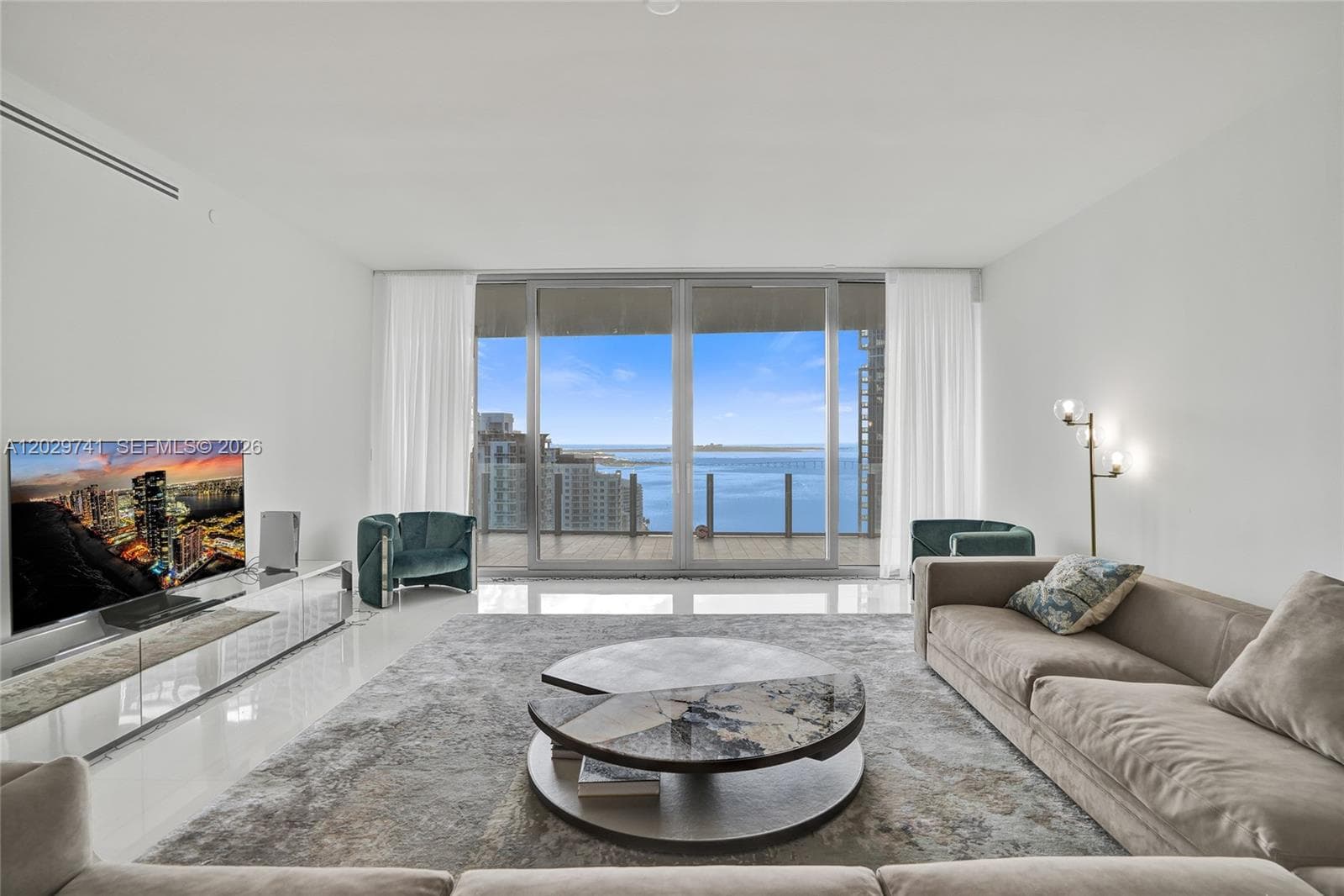 300 Biscayne Boulevard Way # 3304C, Miami FL 33131 photo 2