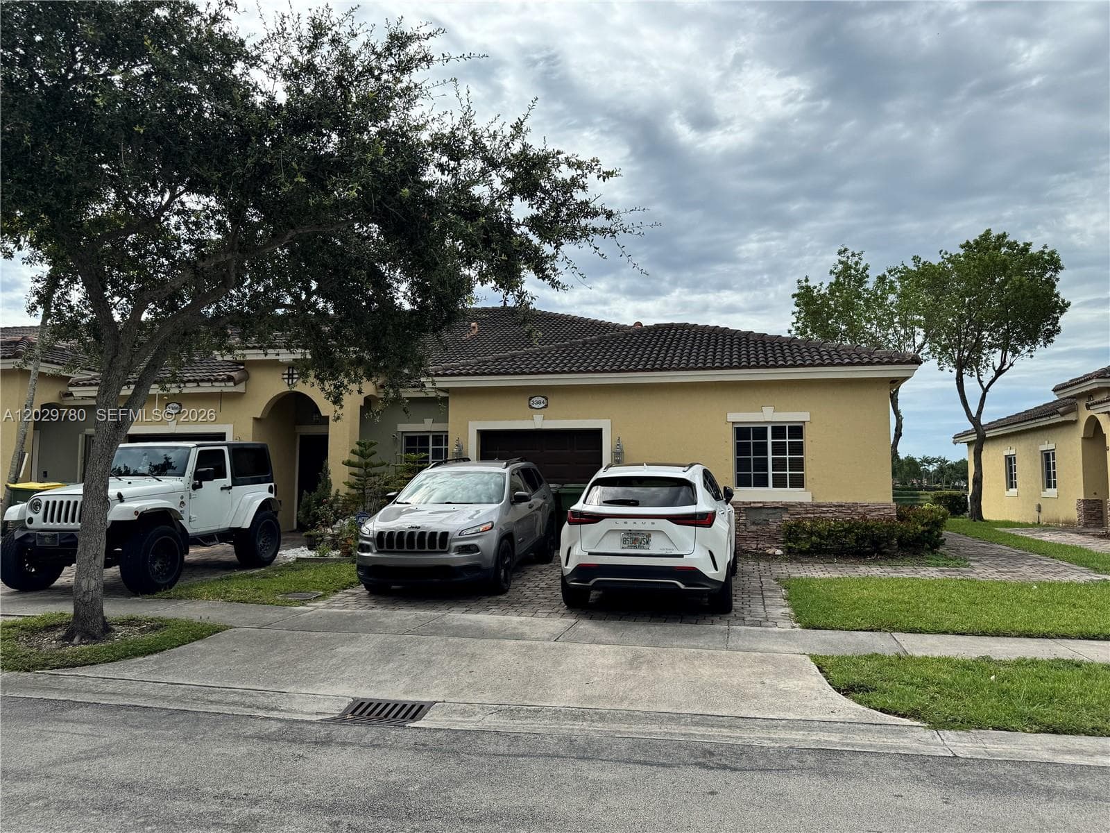 3384 NE 11th Dr, Homestead, FL 33033 photo 2
