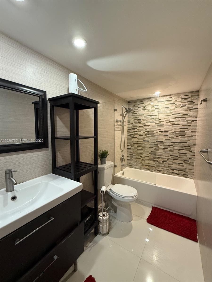 19370 Collins Ave # 912, Sunny Isles Beach FL 33160 photo 2