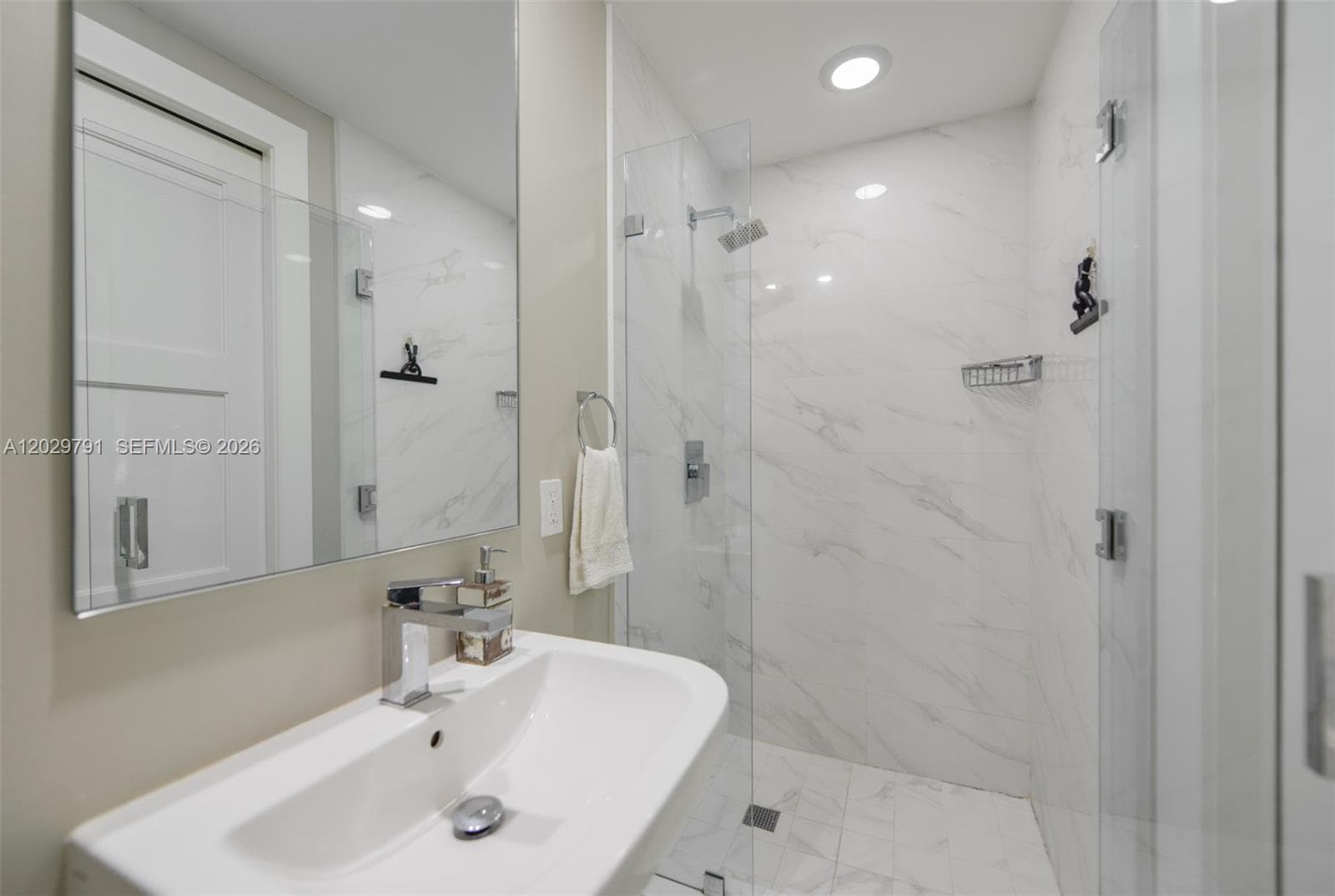 801 S Miami Ave # 3706, Miami FL 33130 photo 5