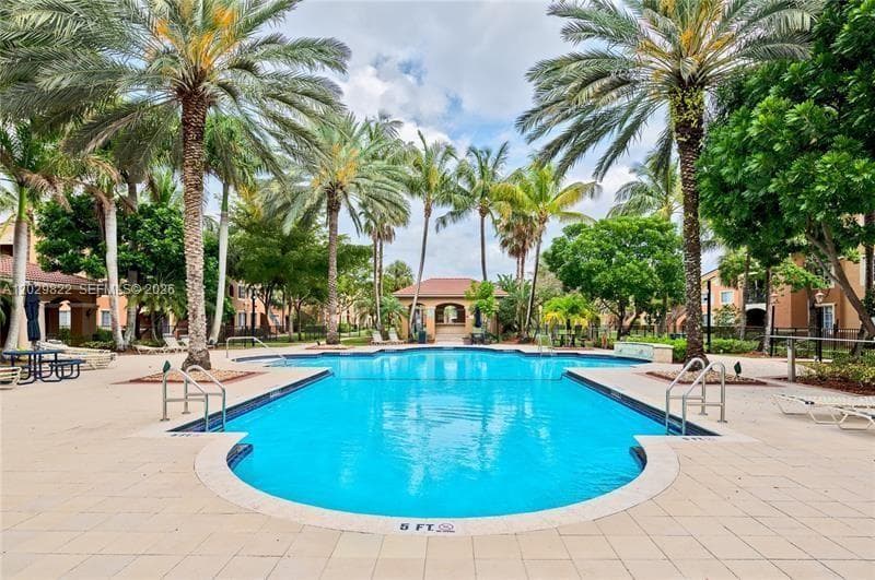 7980 N Nob Hill Rd # 207, Tamarac FL 33321 photo 4