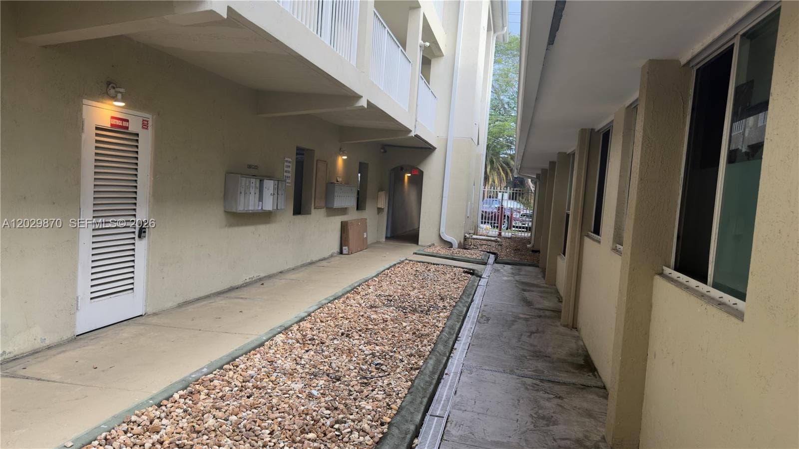 1025 SW 7th Ave # 6, Miami FL 33130 photo 4