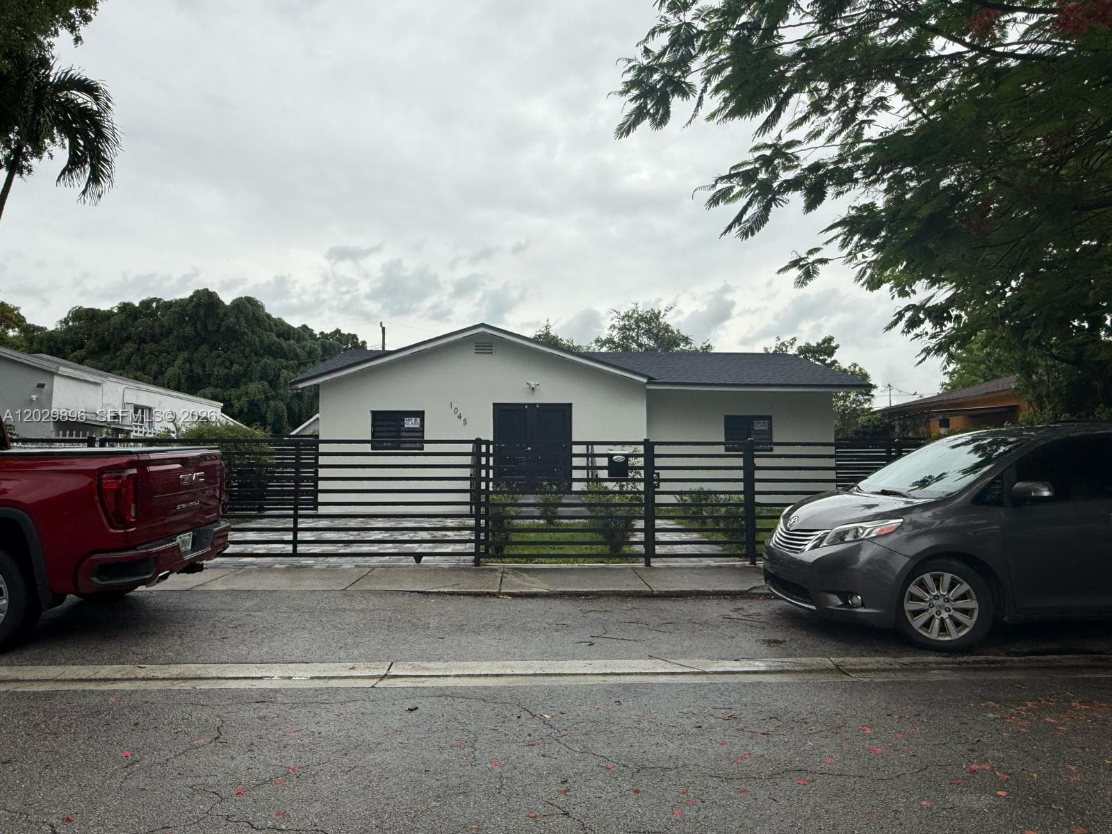 1045 NW 58th Ter, Miami FL 33127 photo 2
