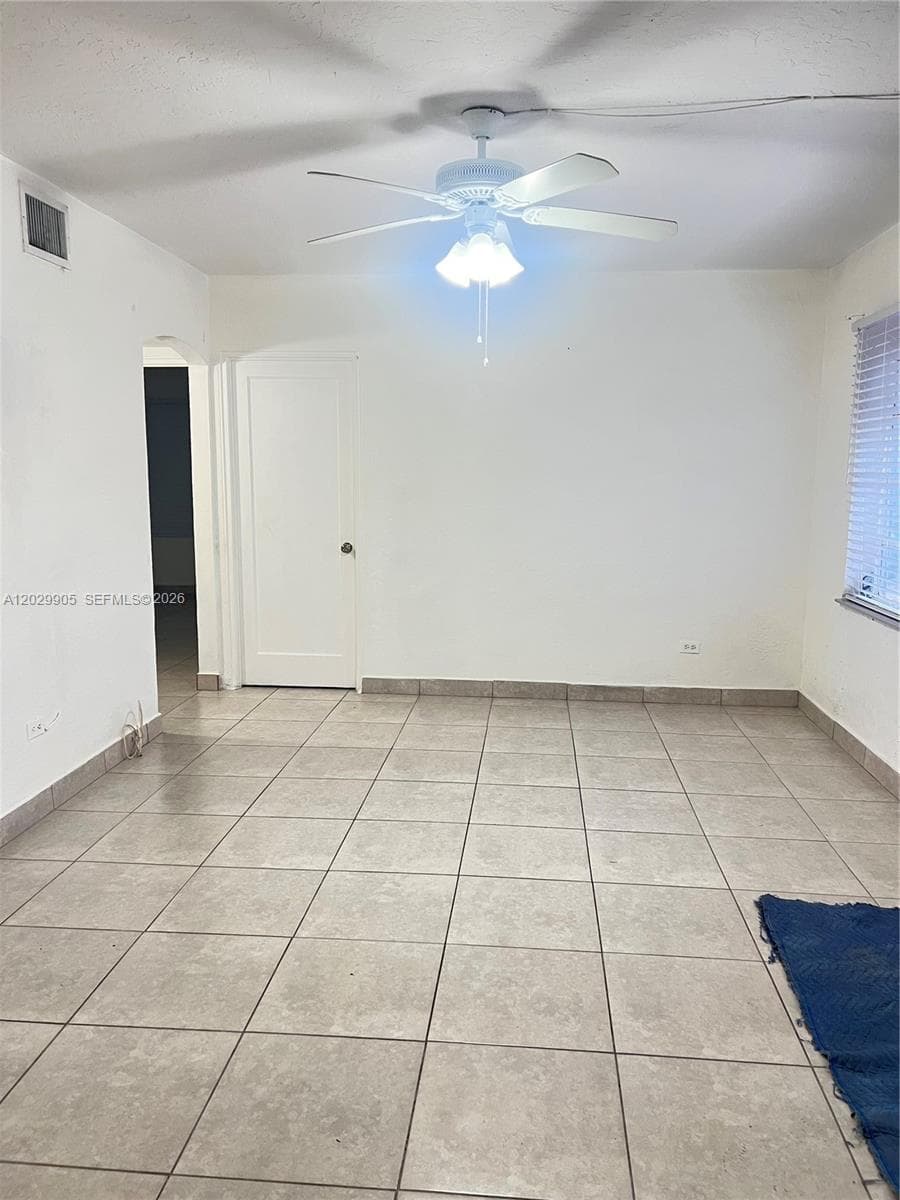 1401 E 8th Ave, Hialeah FL 33010 photo 5