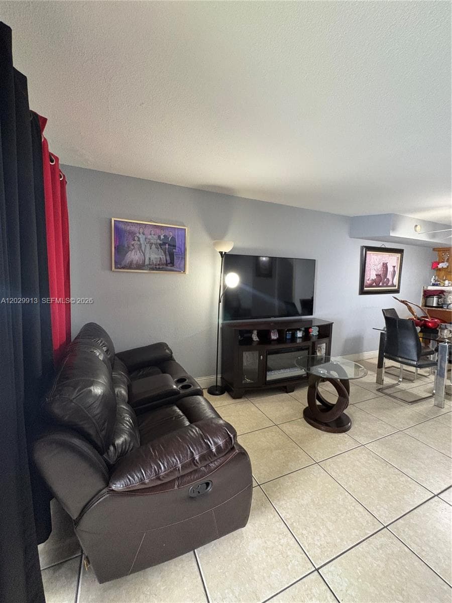 2778 W 60th St # 45, Hialeah FL 33016 photo 5