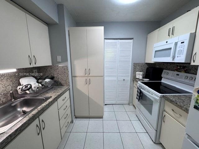 11780 SW 18th St # 2, Miami FL 33175 photo 3