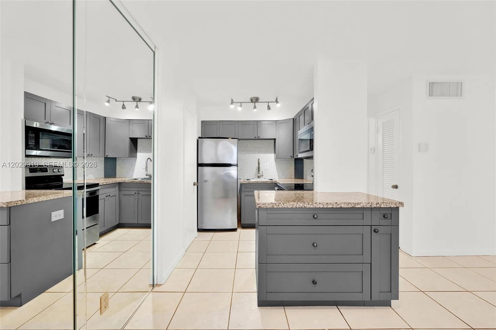 8701 SW 141st St # H6, Palmetto Bay FL 33176 photo 5