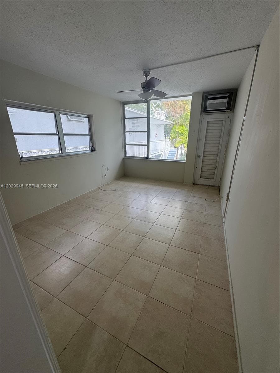 10281 E Bay Harbor Dr # D3, Bay Harbor Islands FL 33154 photo 2