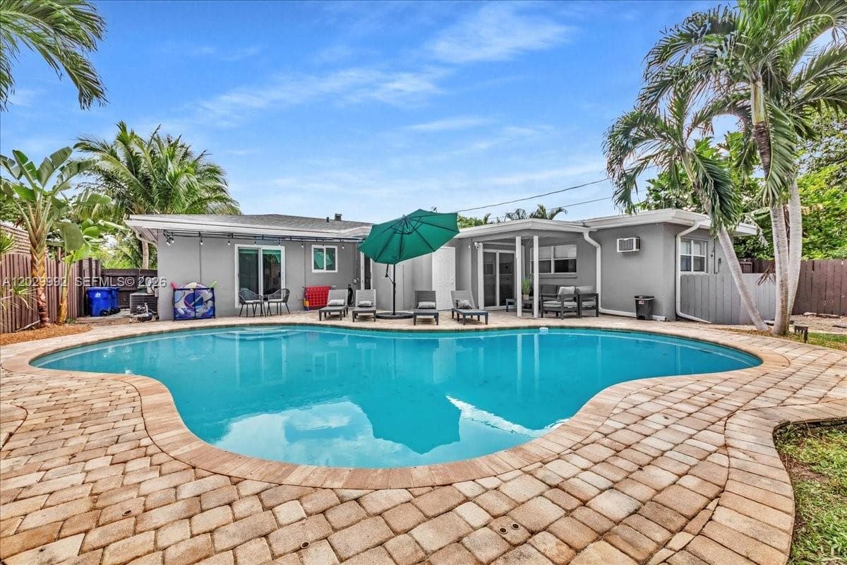 813 NE 17th St, Fort Lauderdale FL 33305 photo 2