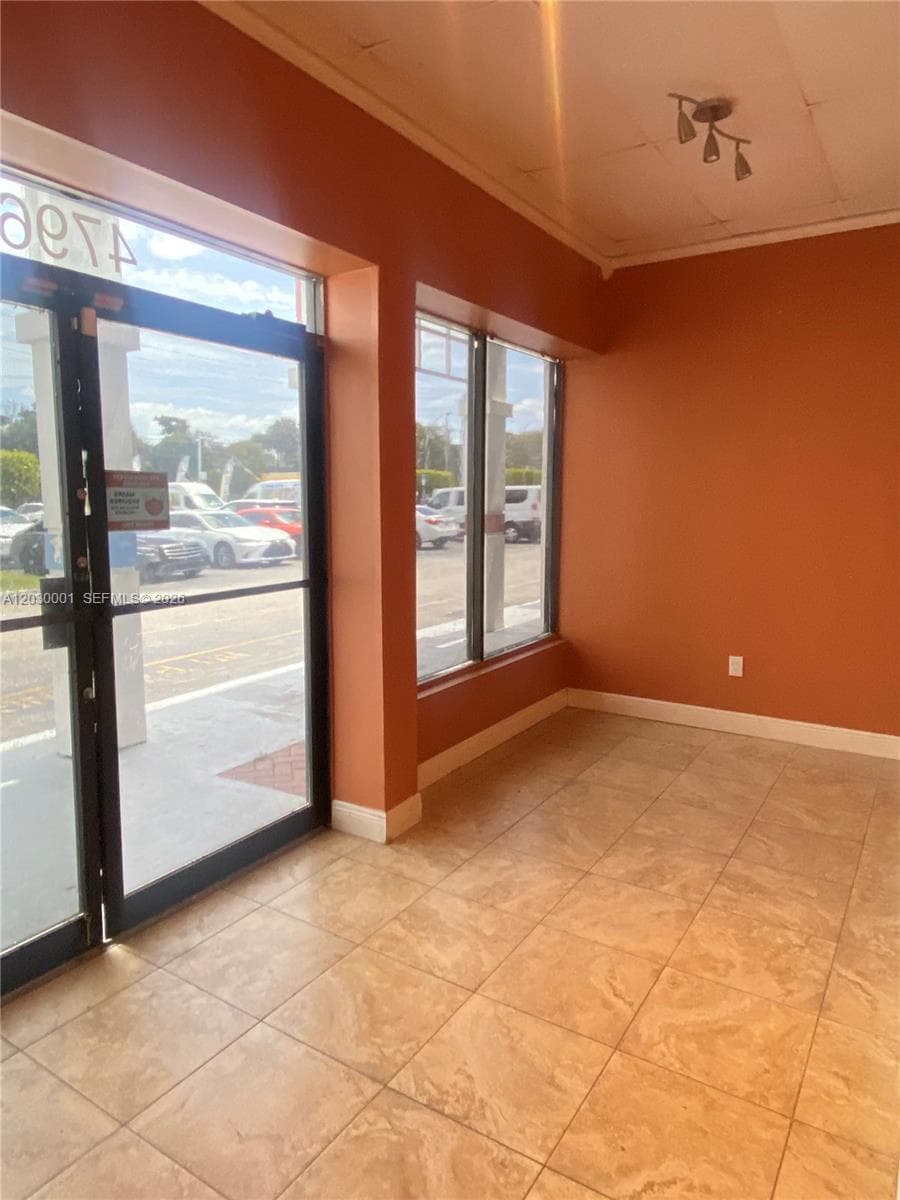 4796 NW 167th St, Miami Gardens FL 33014 photo 2