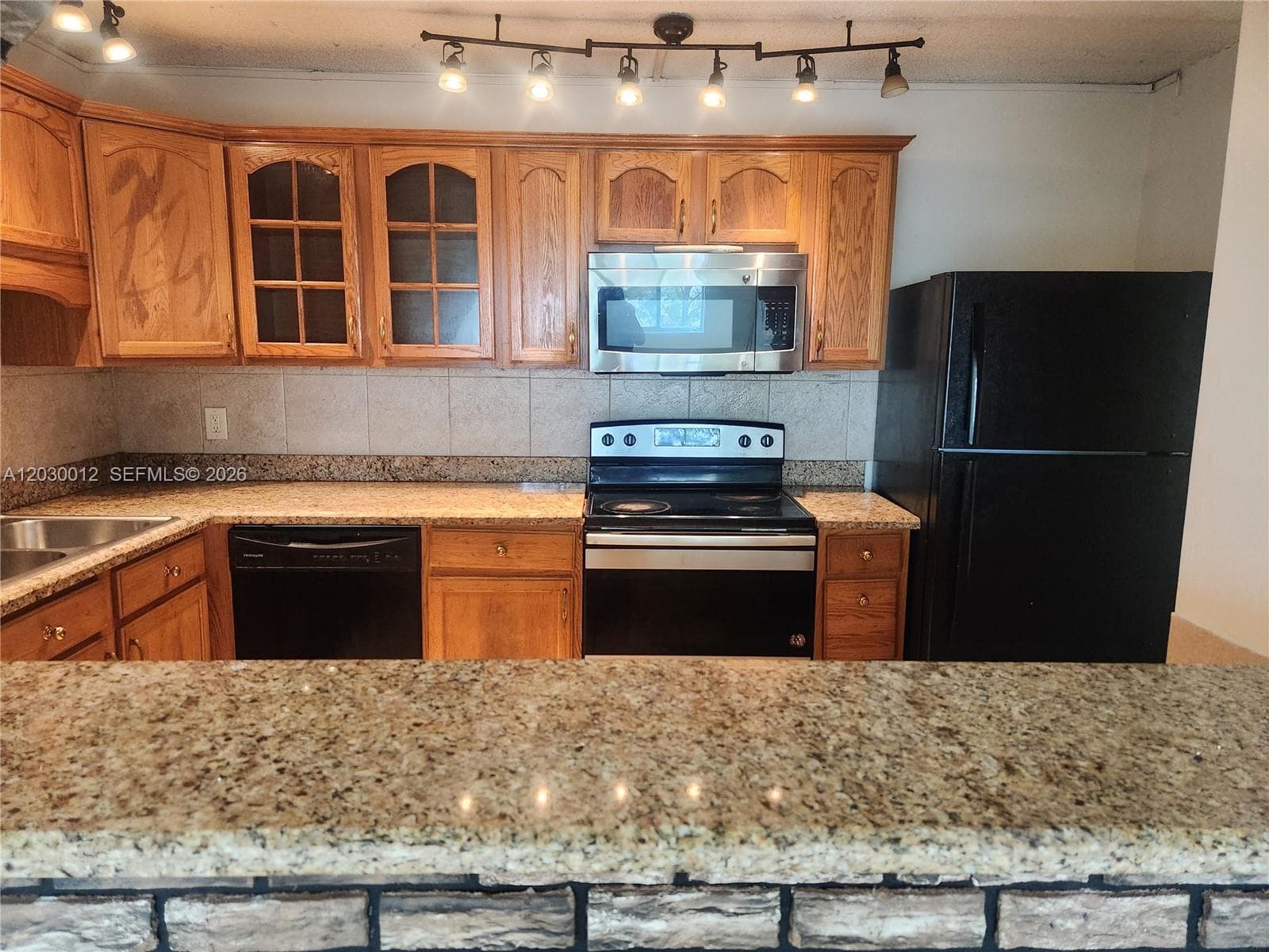 14820 Naranja Lakes Blvd, Homestead FL 33032 photo 2