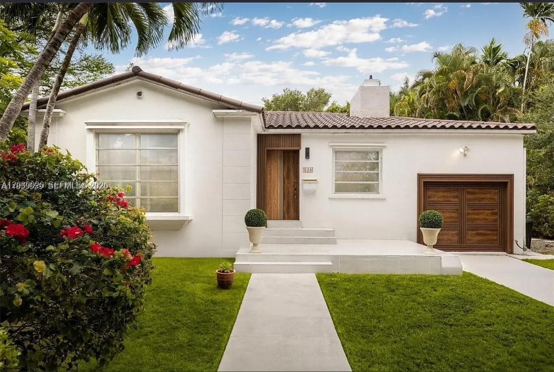 528 Sevilla Ave, Coral Gables FL 33134 photo 2