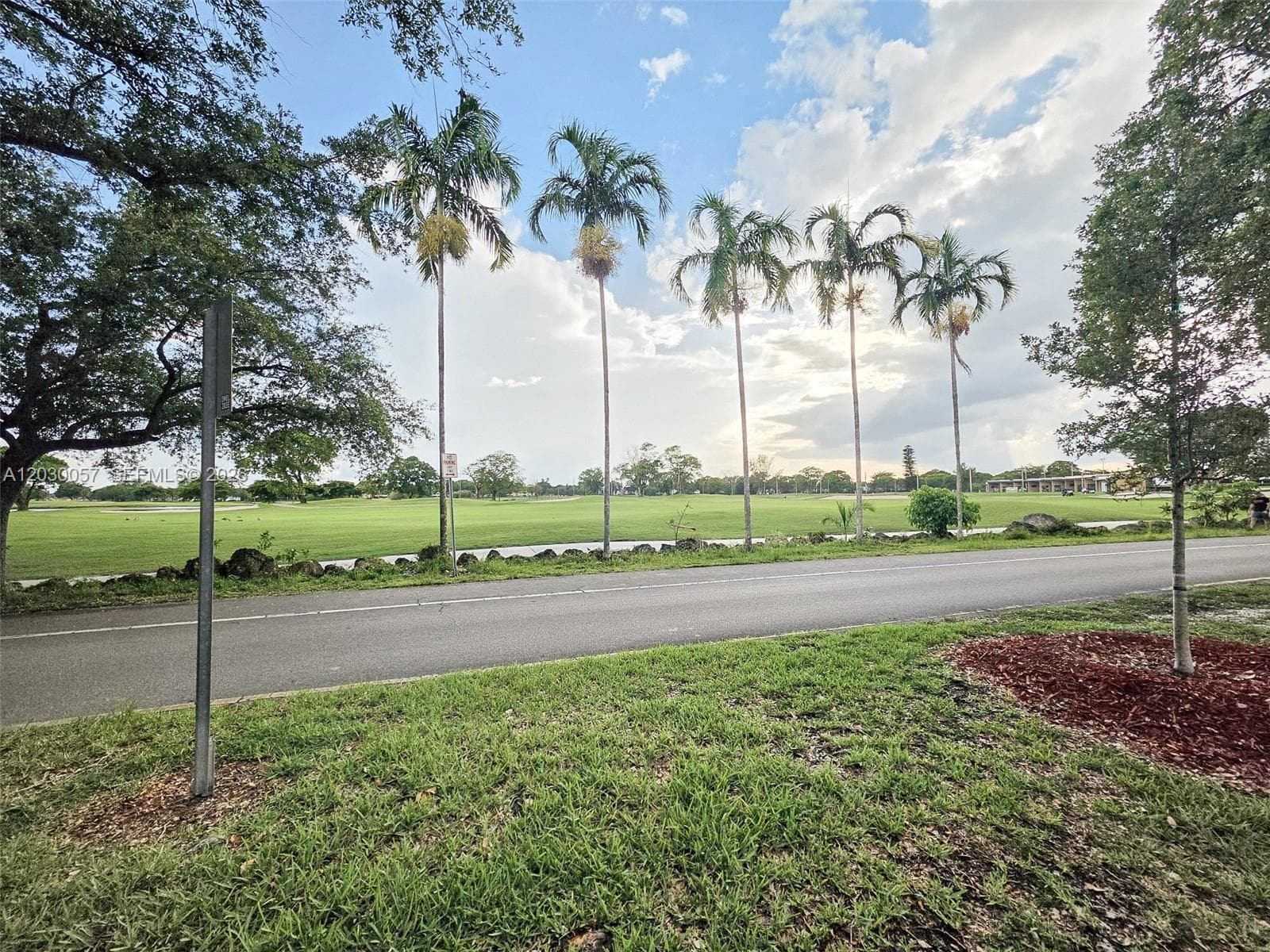 6235 Kendale Lakes Cir # 236, Miami FL 33183 photo 3