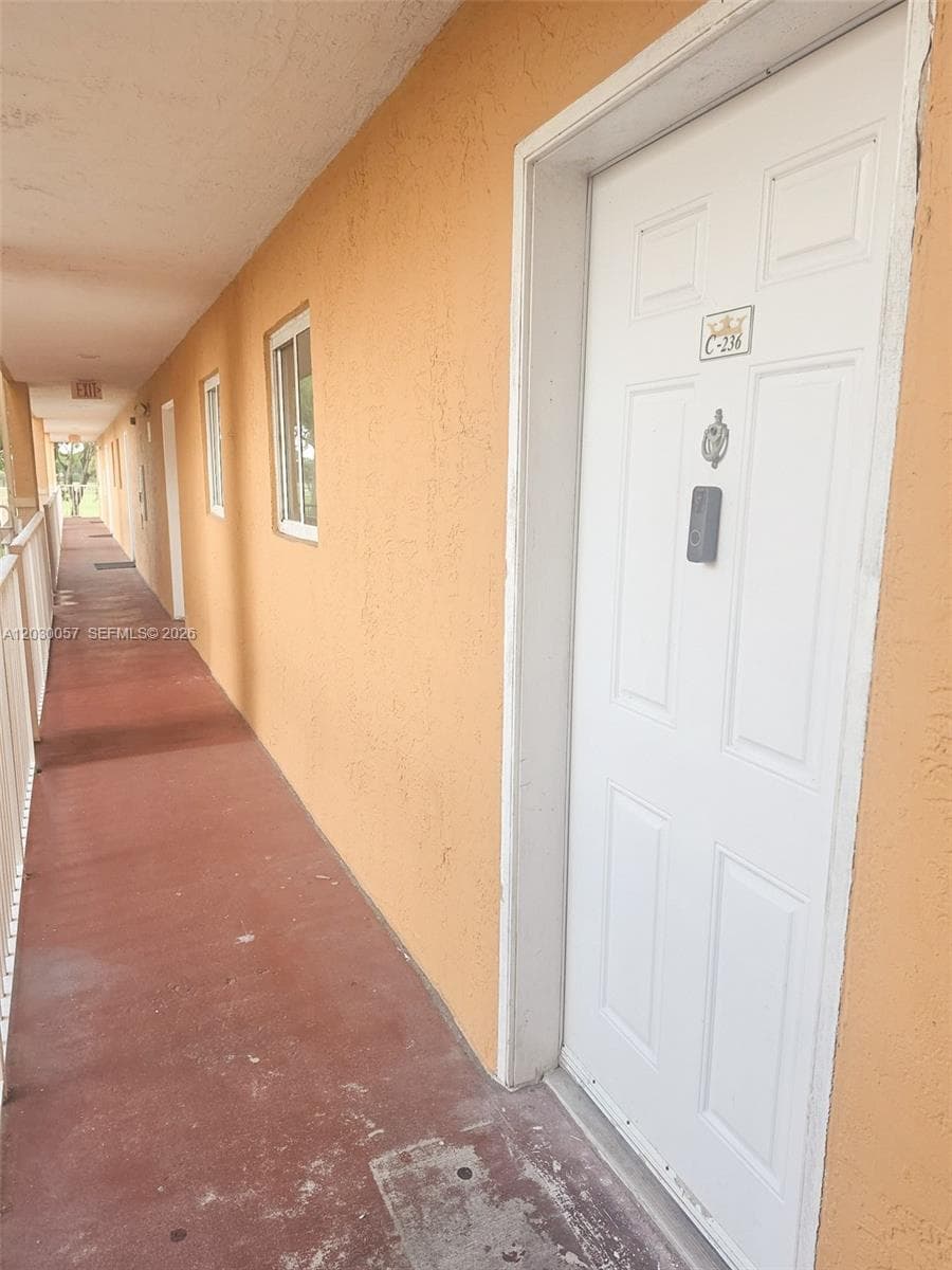 6235 Kendale Lakes Cir # 236, Miami FL 33183 photo 5