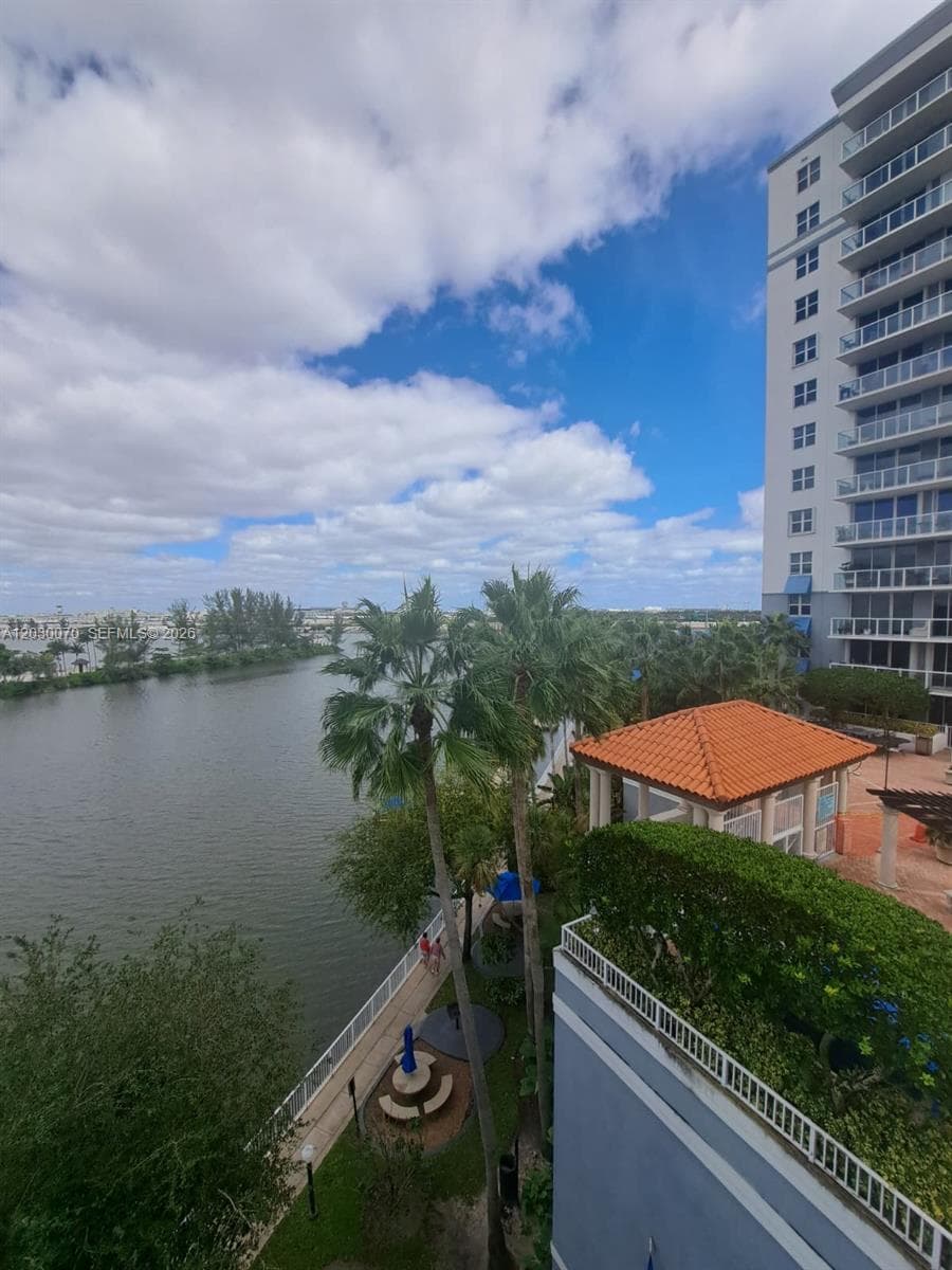 5085 NW 7th St # 602, Miami FL 33126 photo 2