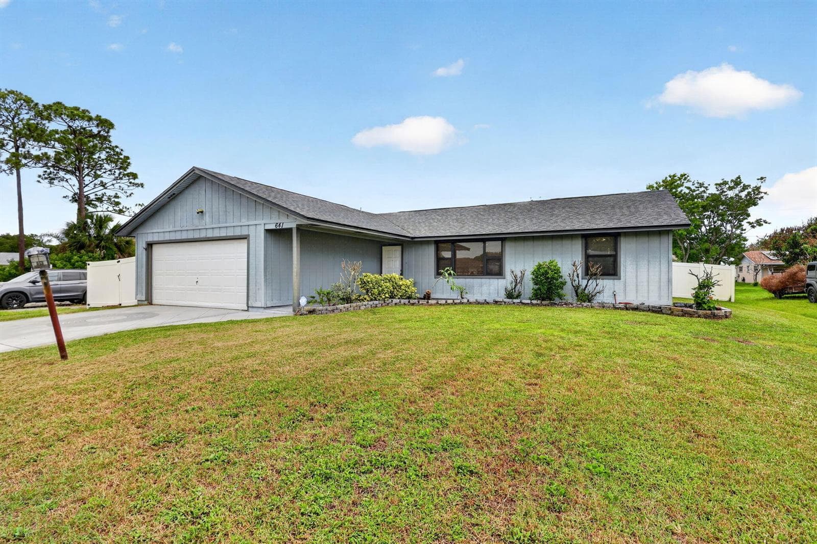 641 SE Streamlet Avenue, Port St. Lucie FL 34983 photo 2