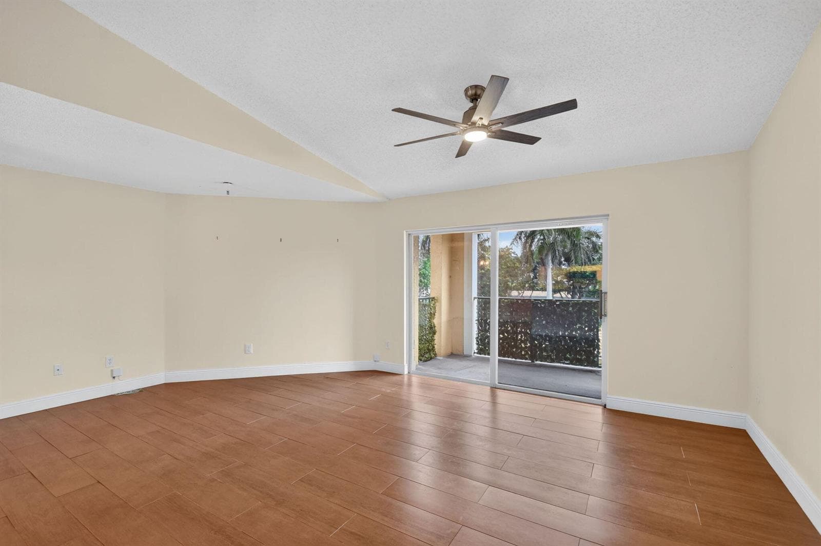 123 Yacht Club Way # 307, Hypoluxo FL 33462 photo 5