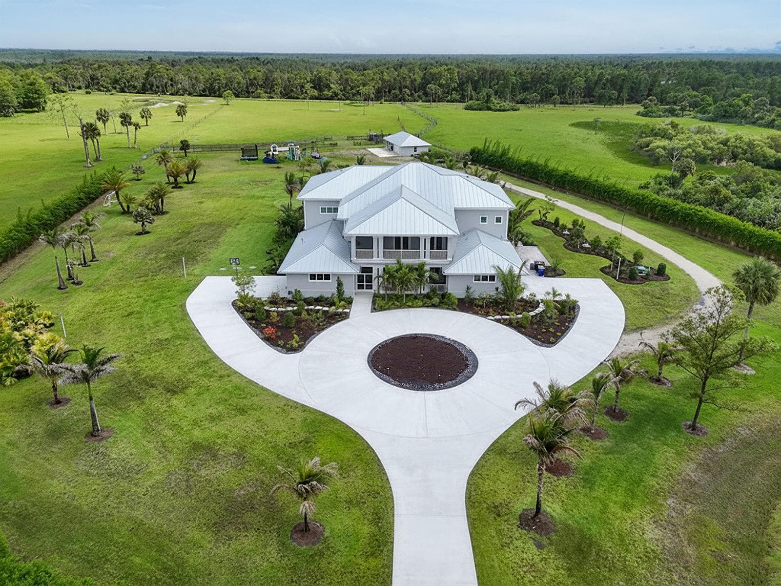 2985 SW Trailside Path, Stuart FL 34997 photo 3