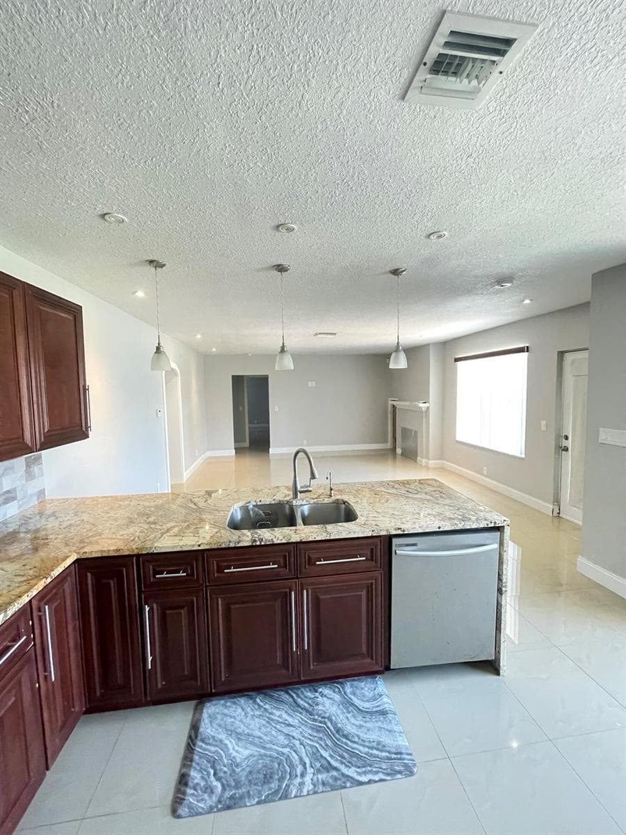 255 Foresteria Drive, Lake Park FL 33403 photo 4