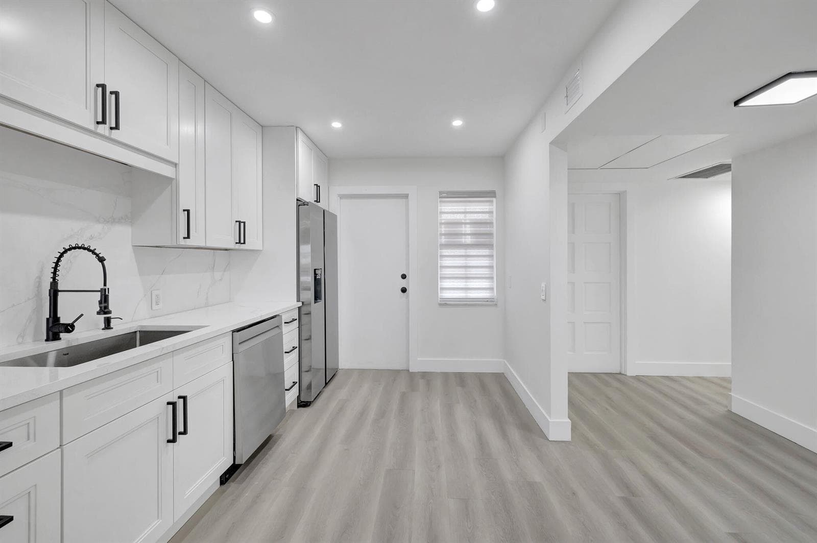 3050 N Palm Aire Drive # 704, Pompano Beach FL 33069 photo 4