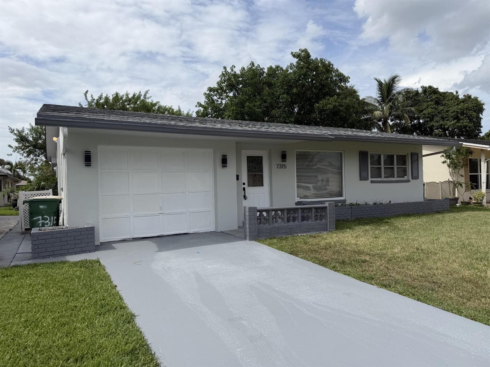 7315 NW 57th Place, Tamarac FL 33321 photo 2