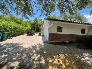 3205 NW 87th Avenue, Coral Springs FL 33071 photo 4