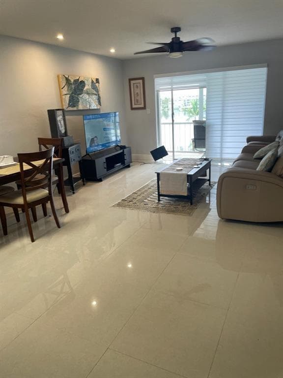 2200 Diana Drive # 315, Hallandale Beach FL 33009 photo 4