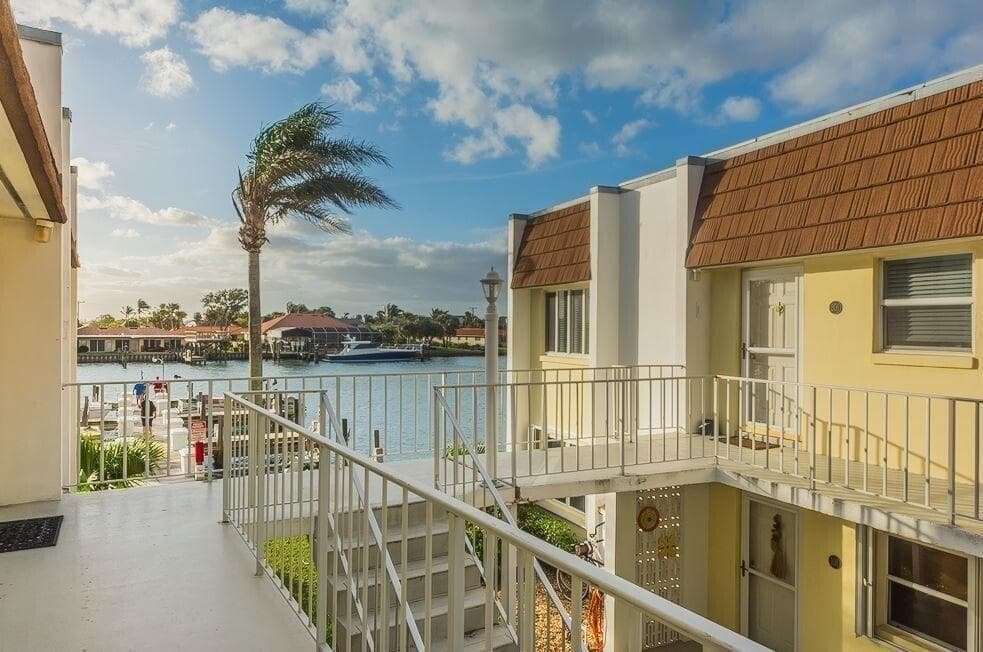 1315 Bayshore Drive # 204, Fort Pierce FL 34949 photo 3