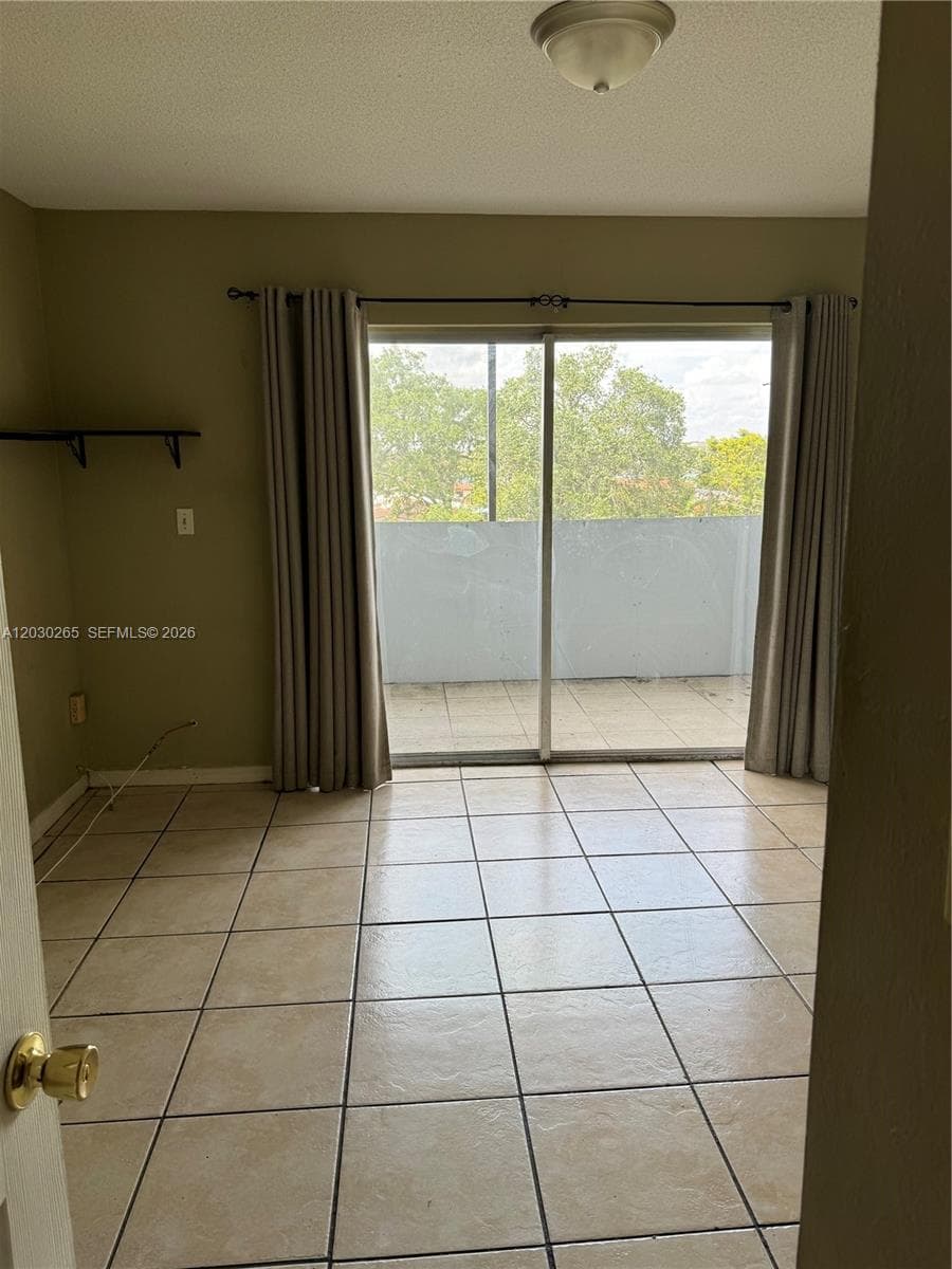 7105 W 13th Ave # 403, Hialeah FL 33014 photo 4