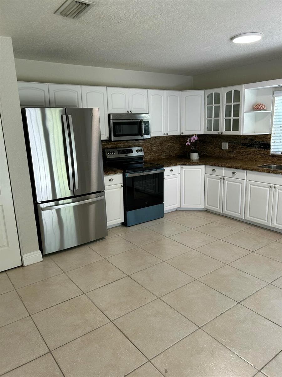 61 NW 47th Street, Oakland Park FL 33309 photo 5