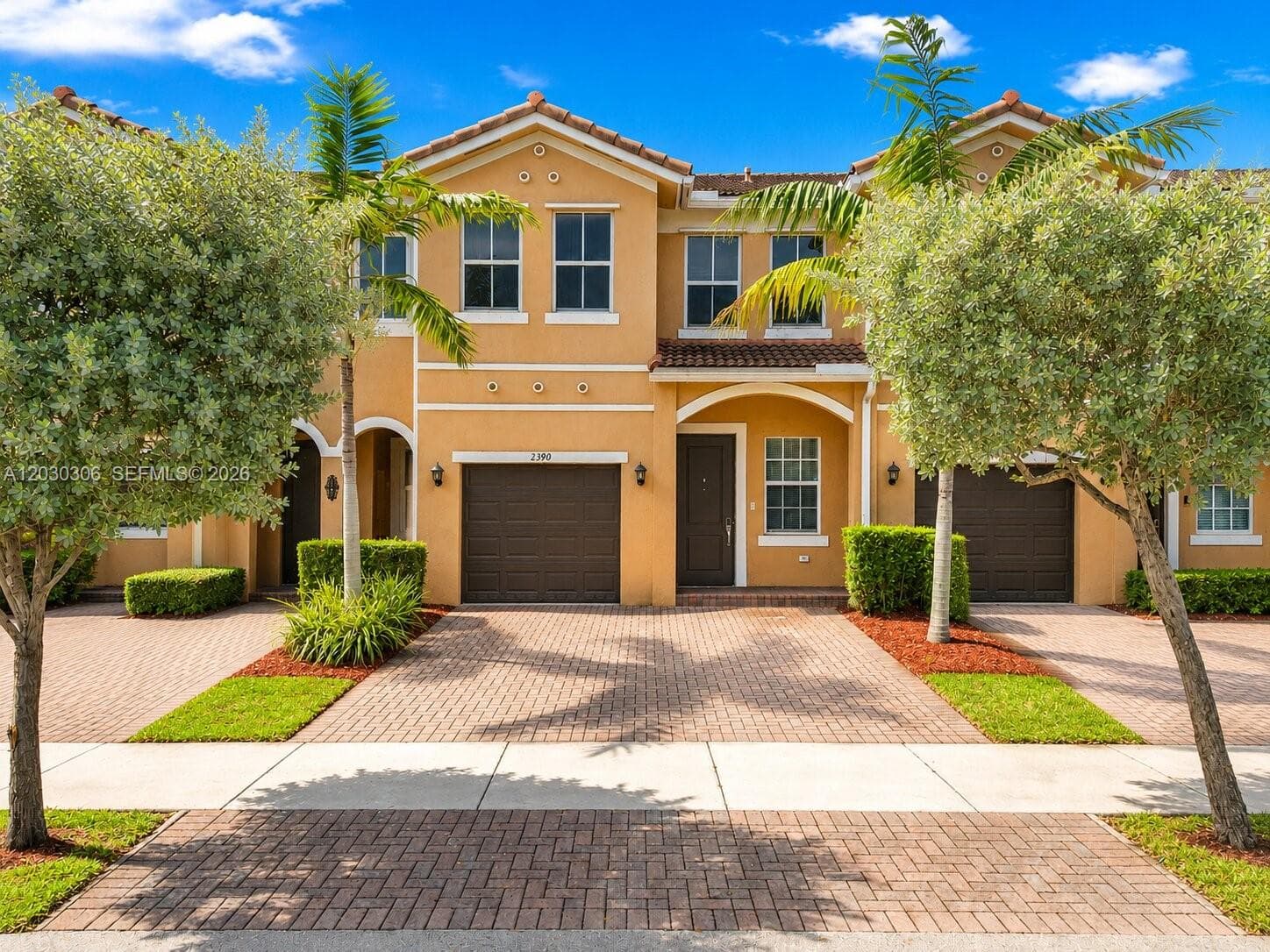 2390 SE 15th St, Homestead FL 33035 photo 2