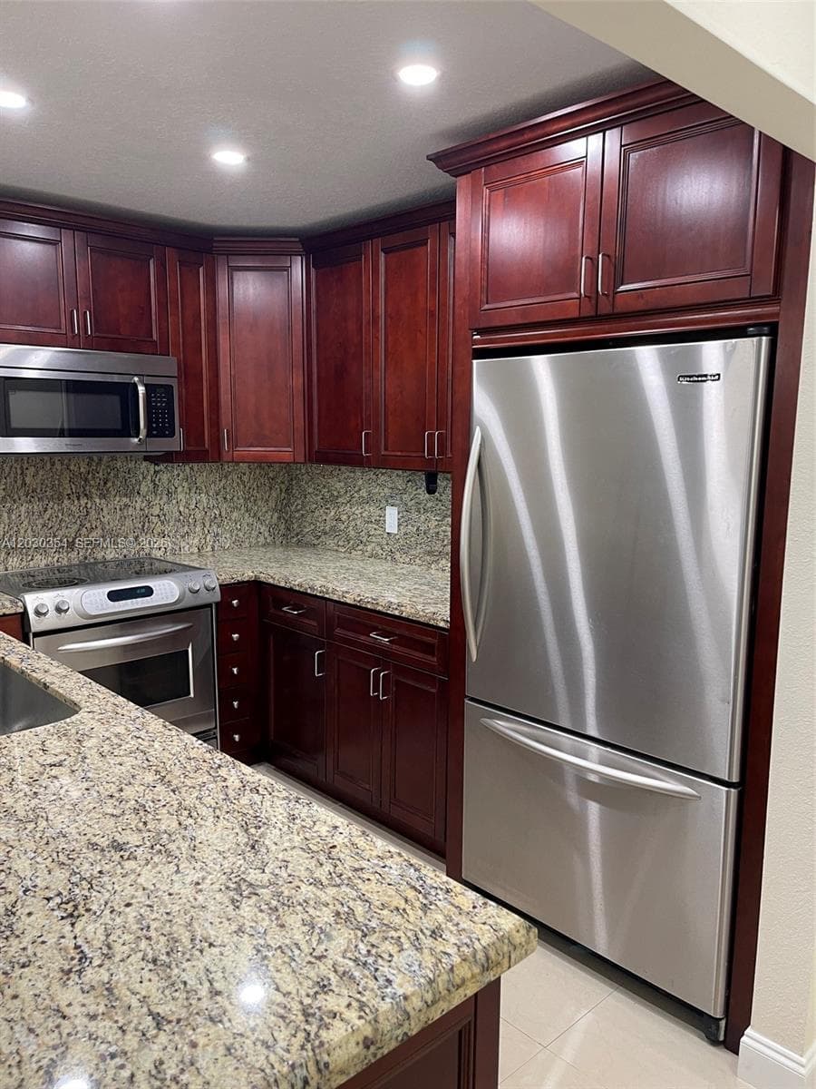 5911 NE 14th Ln # 205S, Fort Lauderdale FL 33334 photo 4
