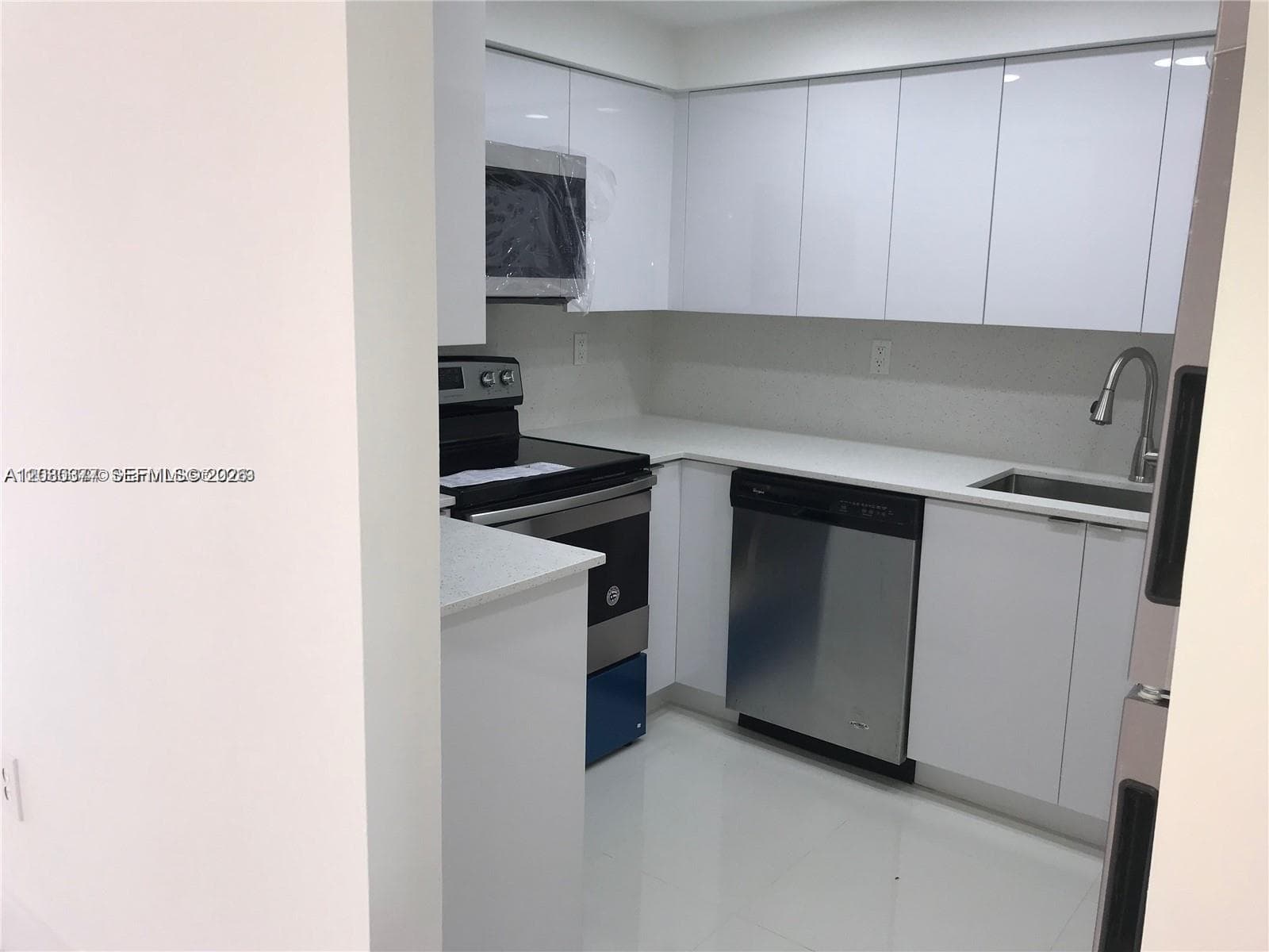 200 178th Dr # 702, Sunny Isles Beach, FL 33160 photo 5