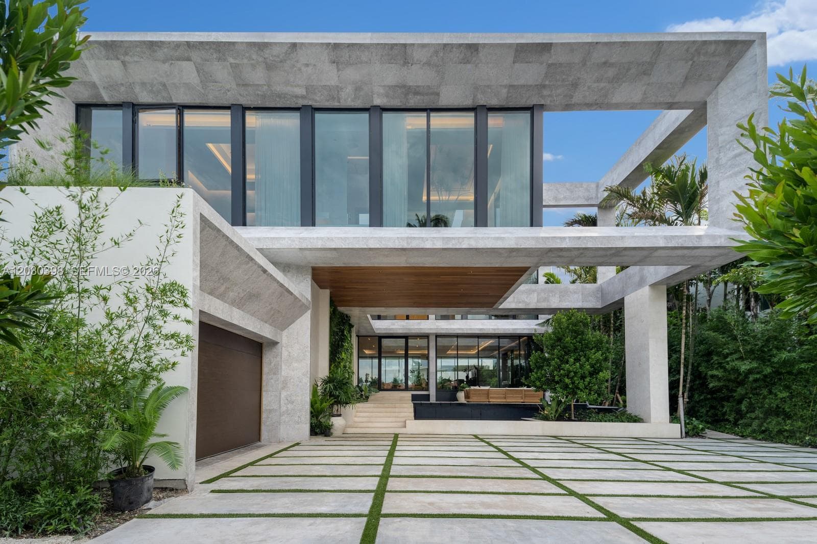 360 S Hibiscus Drive, Miami Beach FL 33139 photo 4