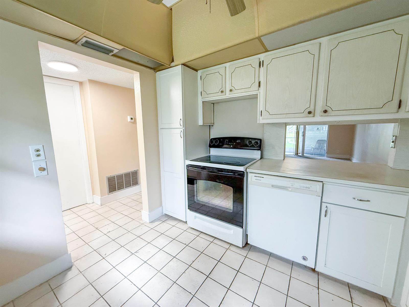 604 NE 2nd Street # 122, Dania Beach FL 33004 photo 4