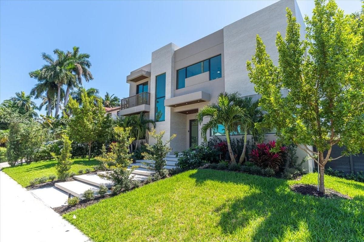 1380 Hollywood Blvd, Hollywood FL 33019 photo 2