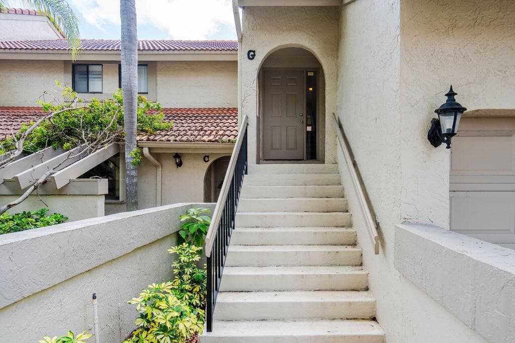 5710 Coach House Circle # G, Boca Raton FL 33486 photo 2