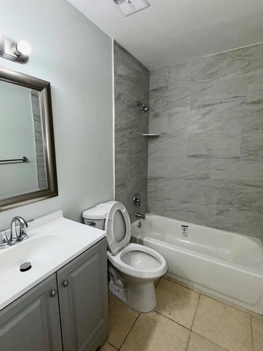 9392 Affirmed Lane, Boca Raton FL 33496 photo 2