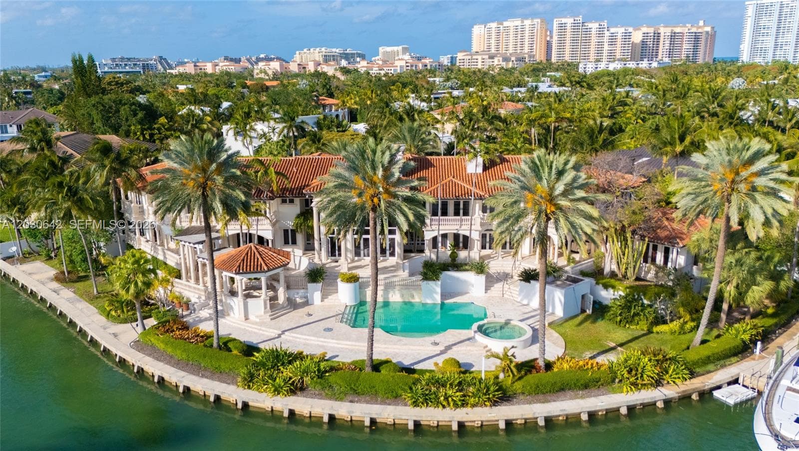 260 Cape Florida Dr, Key Biscayne FL 33149 photo 2